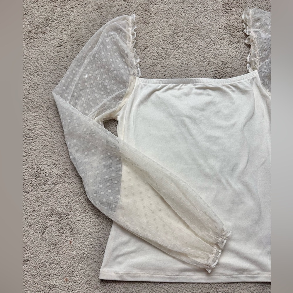 White Top with Poofy Mesh Sleeves